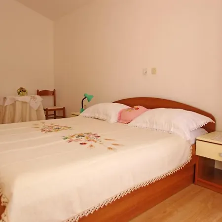 Guest house Sanja 3*