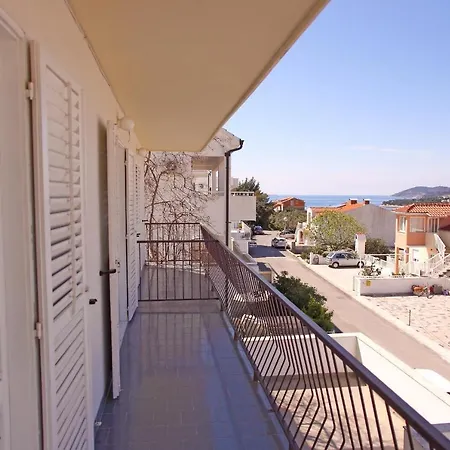 Guest house Sanja 3*