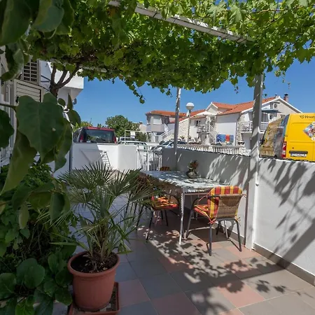 Guest house Sanja Hvar Town