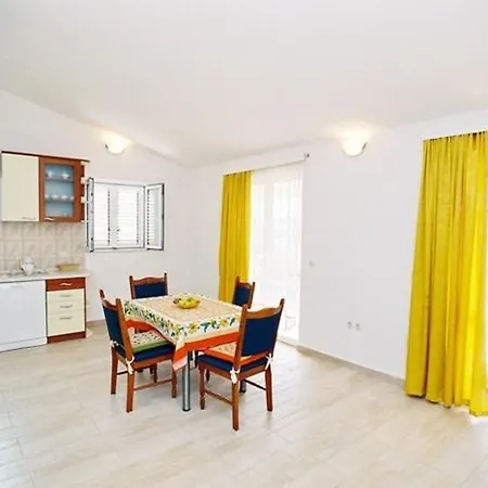 Sanja Guest house 3*