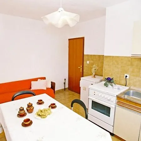 Sanja Guest house