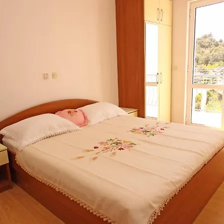 Sanja Guest house