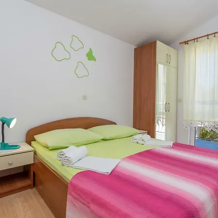Sanja Guest house 3*