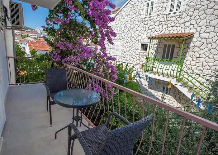 Sanja Pensionat Hvar Town